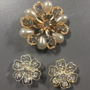 BEAUTIFUL BROOCHES!! SPARKLES!!!